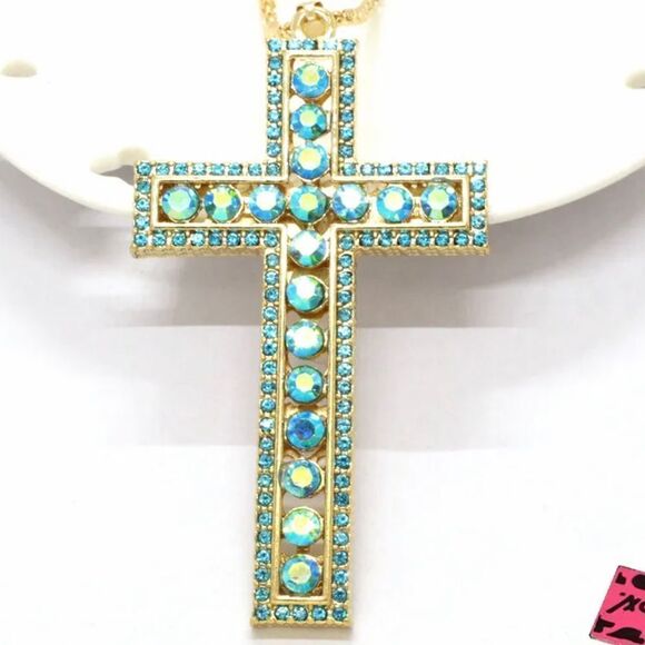 Beautiful Blue Cross Necklace - Picture 1 of 4